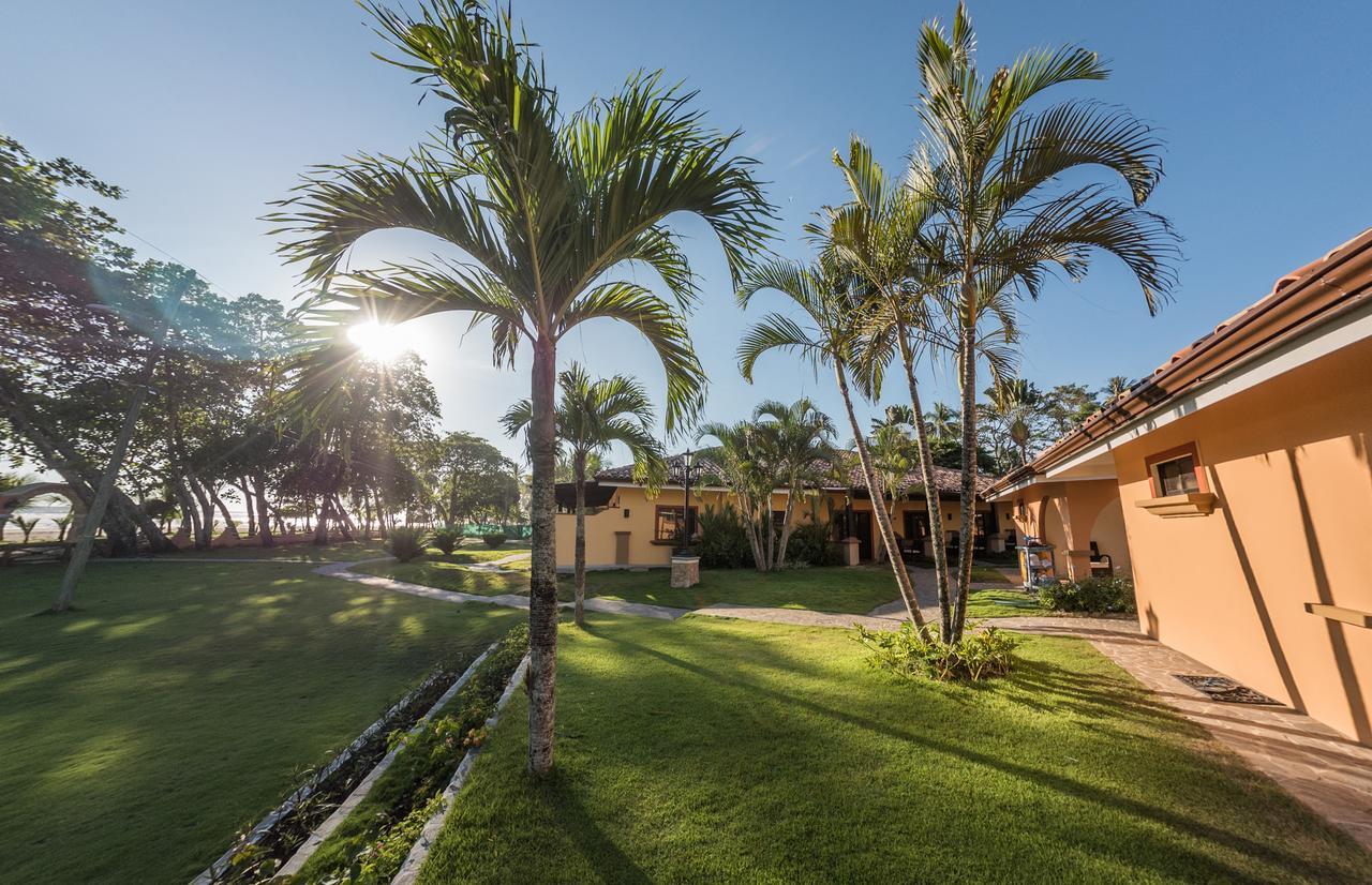 Sunset Del Mar Beach Resort Esterillos Este Exterior photo